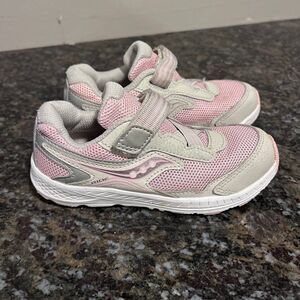 Saucony Ride 10 Jr Sneakers Blush Girls 12 Wide GUC No Tie